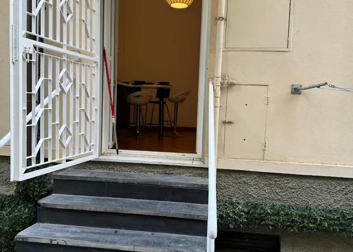 Mare Con Giardino Genoa