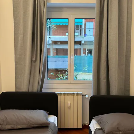 Apartament Mare Con Giardino