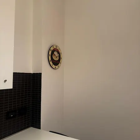 Apartament Mare Con Giardino